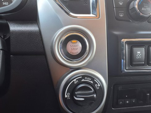 Used 2017 Nissan Titan PRO-4X image 30