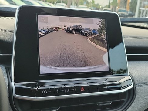 New 2025 Jeep Compass Latitude image 23