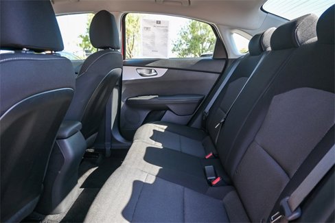 Used 2023 Kia Forte LXS w/ LXS Technology Package image 18