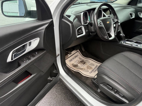 Used 2016 Chevrolet Equinox LT w/ Convenience Package image 15
