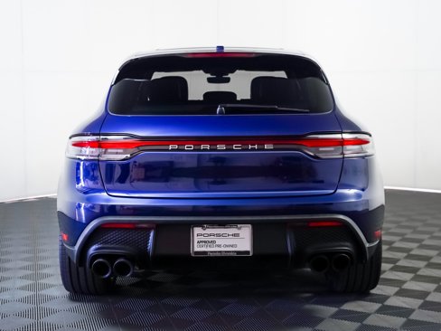 Certified 2024 Porsche Macan w/ Premium Plus Package image 11