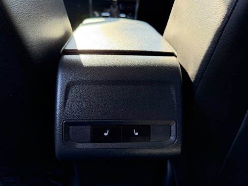 Certified 2021 Volkswagen Jetta SE image 12