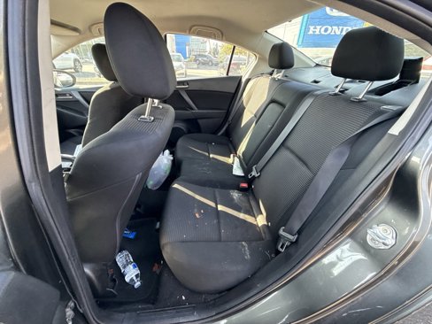 Used 2012 MAZDA MAZDA3 i Touring image 11