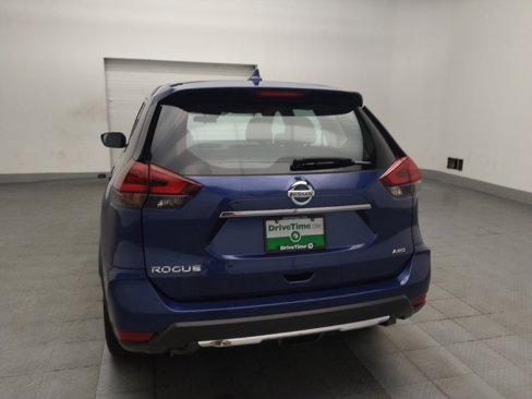 Used 2020 Nissan Rogue S image 6