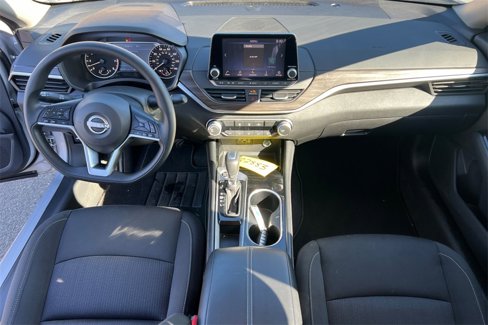 Used 2023 Nissan Altima 2.5 SV image 18