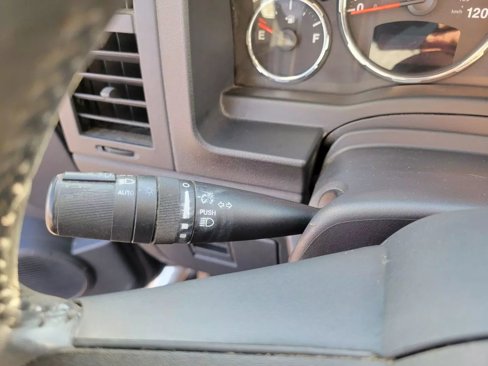 Used 2012 Jeep Liberty Sport image 28