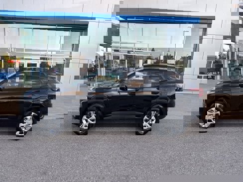 Certified 2025 Chevrolet Trax LS image 7