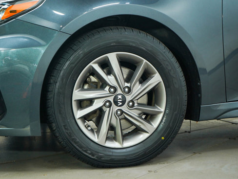 Used 2020 Kia Optima LX image 27