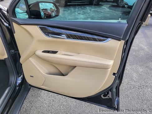 Used 2018 Cadillac XT5 AWD image 31