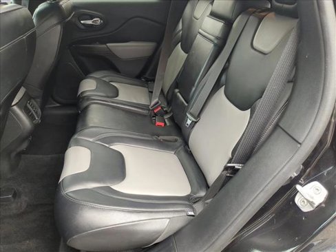 Used 2014 Jeep Cherokee Limited image 19
