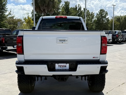 Used 2015 Chevrolet Silverado 2500 LT w/ LT Convenience Package image 6