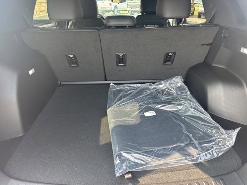 New 2026 Chevrolet Equinox LT w/ Convenience Package II image 29