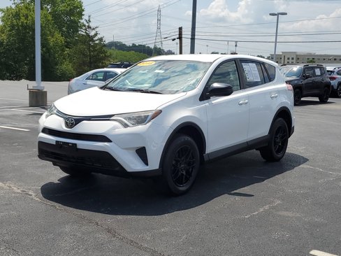 Used 2018 Toyota RAV4 LE image 28