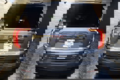Used 2022 GMC Yukon SLE image 4