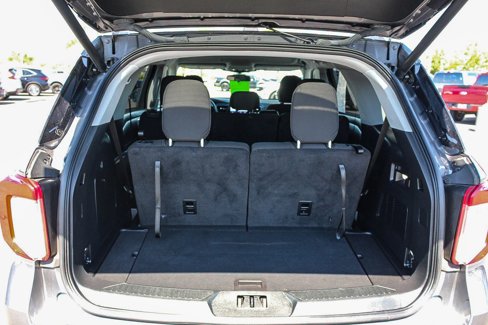 Used 2022 Ford Explorer XLT image 28