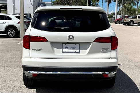Used 2018 Honda Pilot Touring image 6