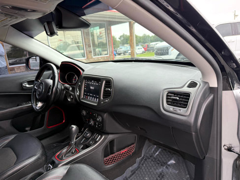 Used 2020 Jeep Compass Trailhawk image 21