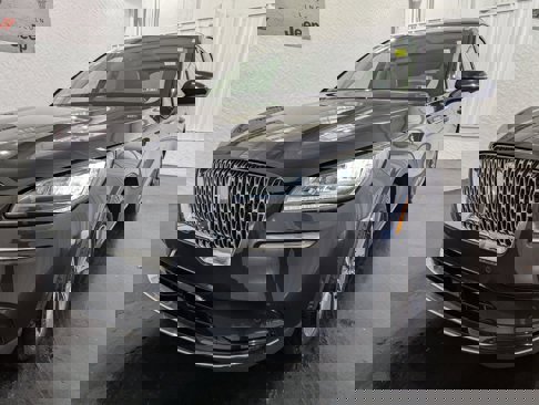 Used 2021 Lincoln Corsair Reserve w/ Equipment Group 201A image 3