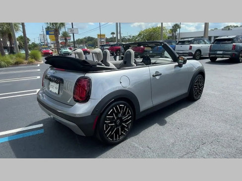 Certified 2025 MINI Cooper S image 23