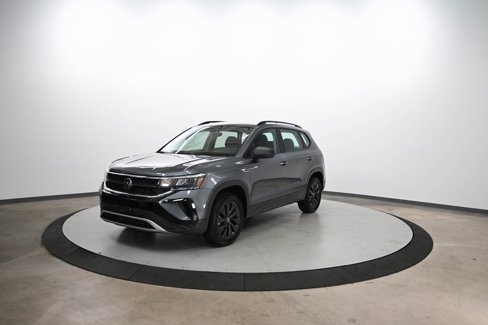 Used 2024 Volkswagen Taos S image 4