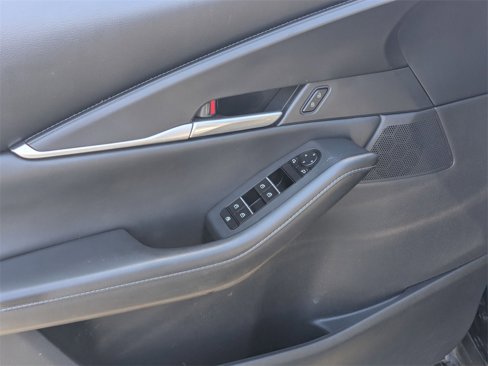 Used 2022 MAZDA CX-30 AWD 2.5 S w/ Select Package image 11