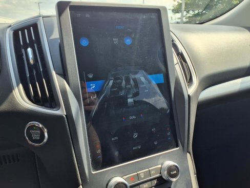 Used 2023 Ford Edge SE w/ Black Appearance Package image 17