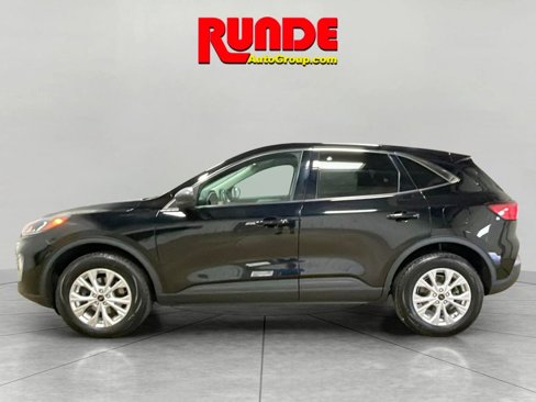 Used 2022 Ford Escape SE w/ Cold Weather Package image 4