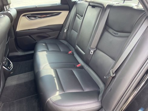 Used 2014 Cadillac XTS Platinum image 13