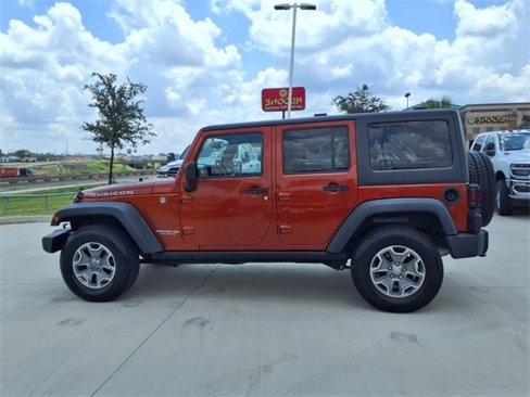 Used 2014 Jeep Wrangler Unlimited Rubicon w/ Connectivity Group image 15