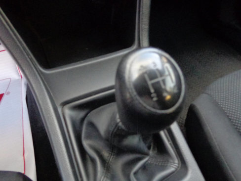 Used 2013 Subaru Impreza 2.0i Premium image 16
