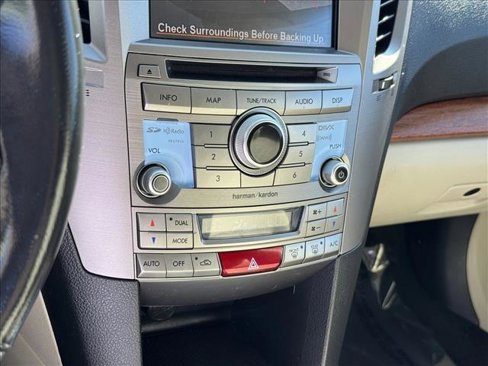 Used 2013 Subaru Outback 2.5i Limited image 16