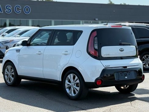 Used 2016 Kia Soul + image 40