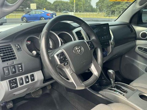 Used 2015 Toyota Tacoma TRD Pro image 11