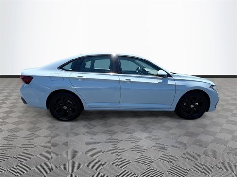 New 2025 Volkswagen Jetta SE image 8