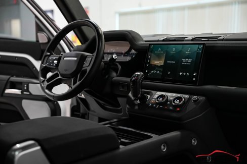 Used 2023 Land Rover Defender 110 X-Dynamic SE image 67