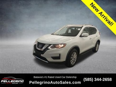 Used 2017 Nissan Rogue SV image 1