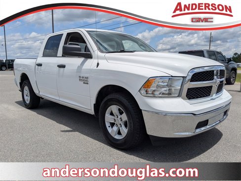 Used 2022 RAM 1500 Classic SLT image 1