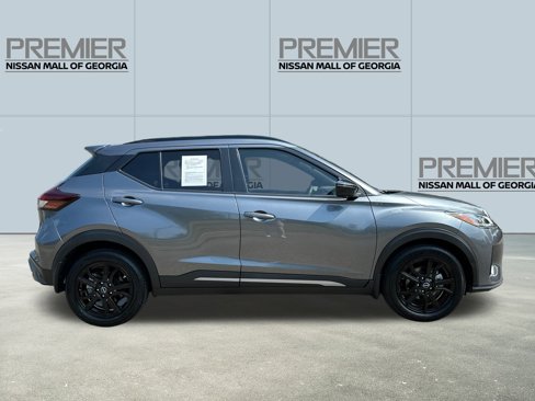Certified 2022 Nissan Kicks SR w/ Premium Package image 4