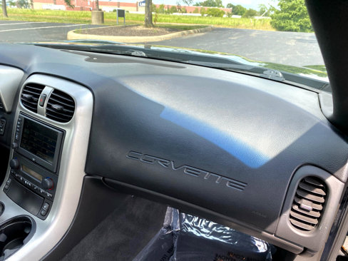 Used 2005 Chevrolet Corvette Convertible w/ Preferred Equipment Group image 40