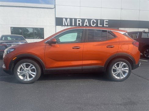 Used 2023 Buick Encore GX Preferred w/ Cold Weather Comfort Package image 2