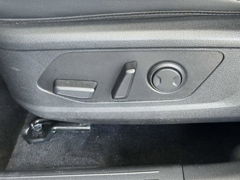 Used 2023 Kia Sportage EX image 18