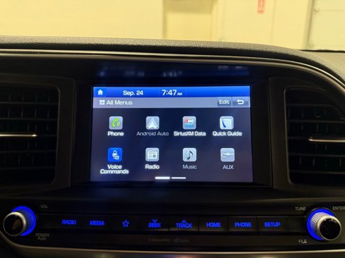 Used 2020 Hyundai Elantra SEL w/ Cargo Package (C1) image 22