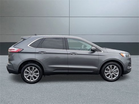 Used 2024 Ford Edge Titanium image 7