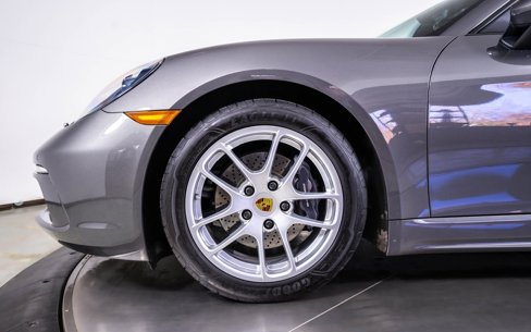 Used 2022 Porsche 718 Cayman image 11