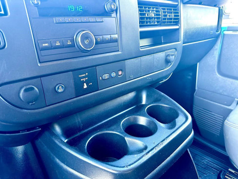 Used 2014 Chevrolet Express 2500 image 29