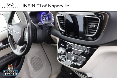 Used 2019 Chrysler Pacifica Touring-L Plus w/ Advanced Safetytec Group image 35
