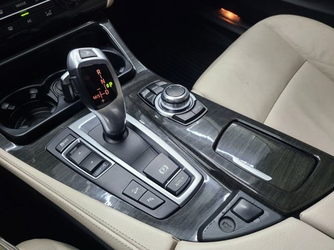 Used 2013 BMW 535i xDrive Sedan image 35