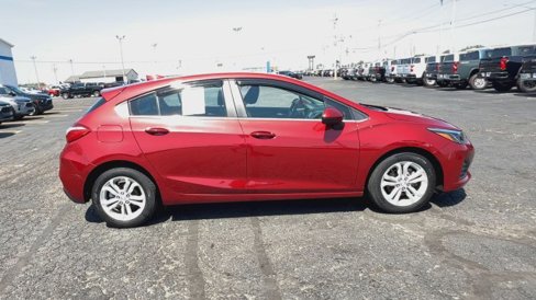 Used 2019 Chevrolet Cruze LT image 9