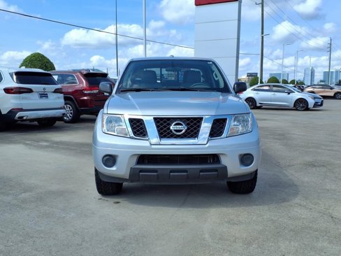 Used 2015 Nissan Frontier SV image 21