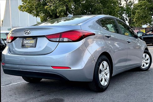Used 2016 Hyundai Elantra SE image 2